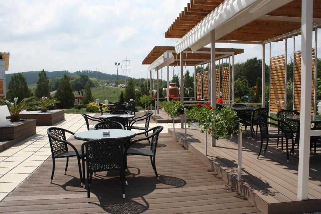 Hotel Magura Verde Bacău Екстериор снимка
